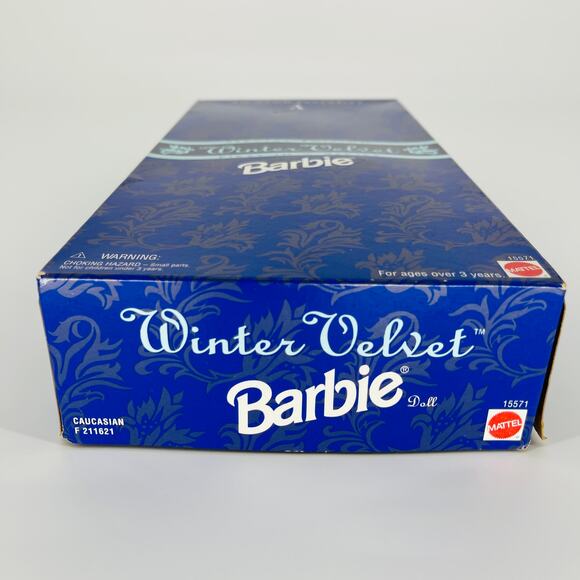 Winter Velvet Avon Exclusive Special Edition Mattel Barbie Doll - NRFB/NIB - Picture 6 of 11
